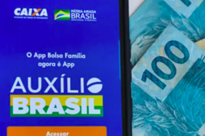 Auxílio Brasil pode virar indenização